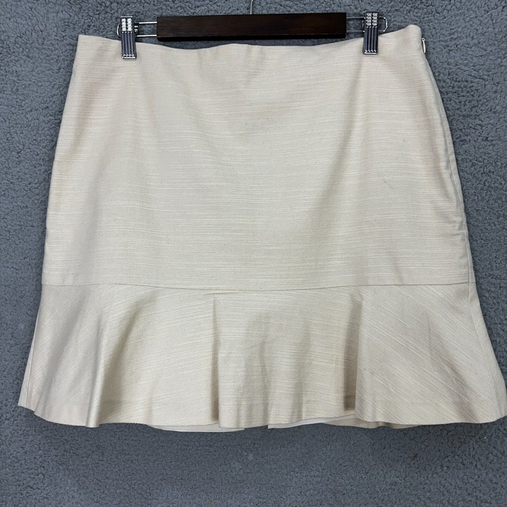 Ann Taylor Mini Skirt Womens 12P Beige Ruffle Hem Minimalist Clean Girl Chic NWT